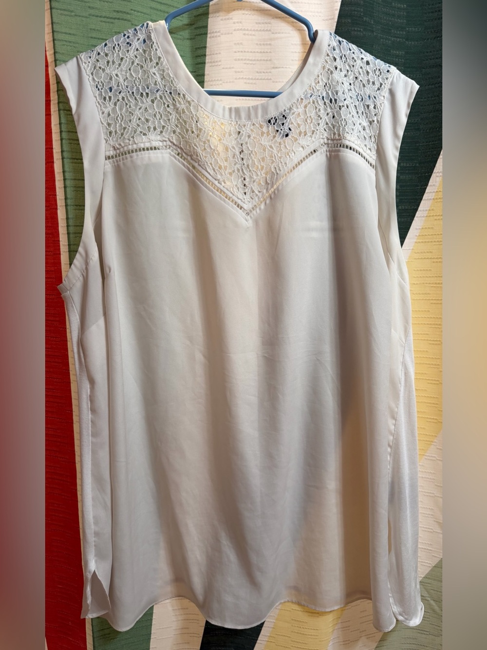 Worthington White Sleeveless Blouse